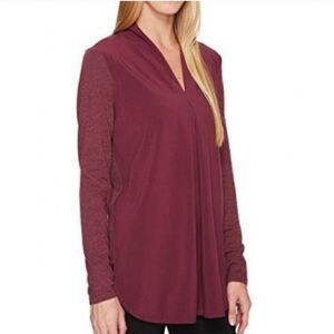 Lucy grape wine transcend long sleeve shirt size medium M med top athletic casua